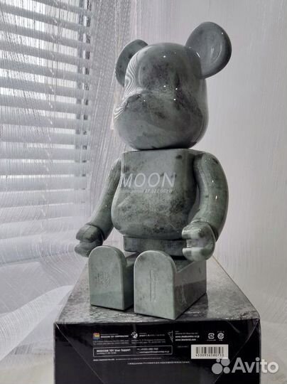 Мишка bearbrick Moon