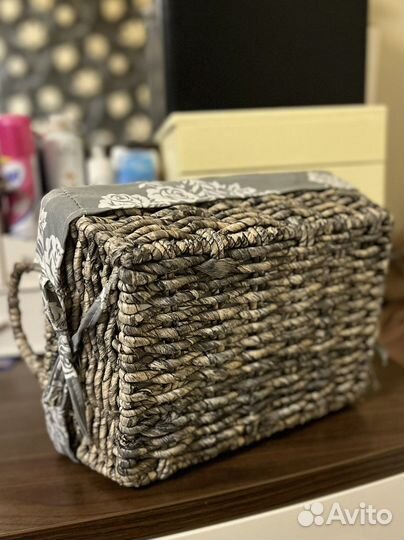 Корзина плетеная (органайзер для хранения)