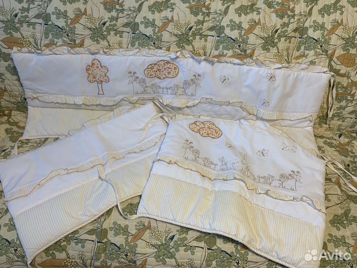 Бортики в кроватку