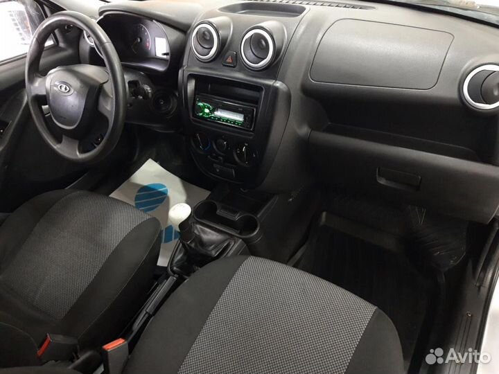 LADA Granta 1.6 МТ, 2015, 160 854 км
