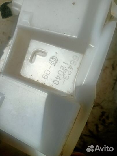 Кронштейн потолка передний Toyota Corolla 150