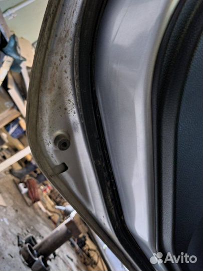 Дверь боковая задняя левая Mitsubishi Lancer 9