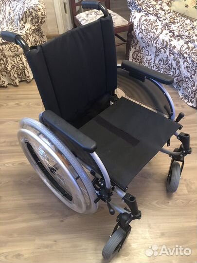Инвалидная коляска новая