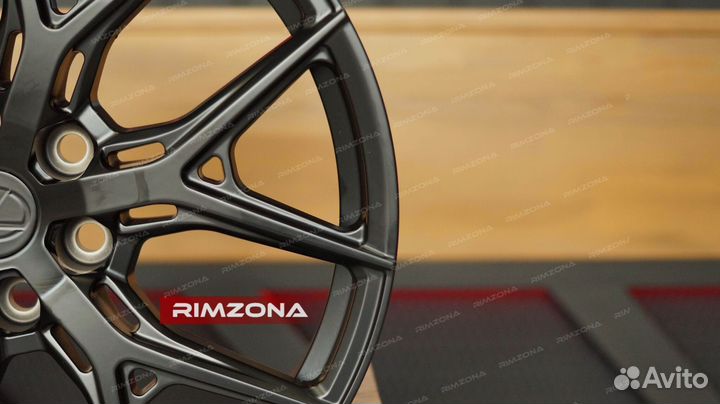 Кованые диски R22 на Lexus GX GX460