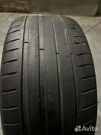 Michelin Pilot Sport 4 245/40 R19 98