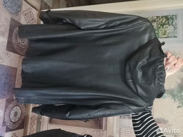 Кожаная куртка женская 58 (маломерит, на 54-56)