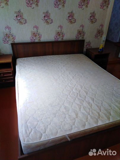 Кровать двухспальная