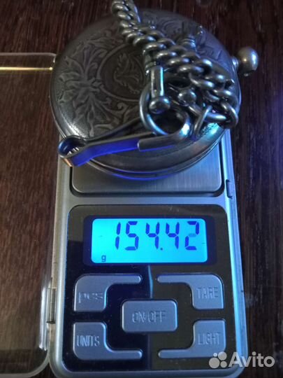 Часы серебро