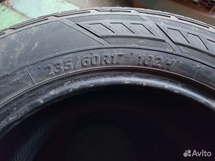 Hankook Dynapro HP RA23 235/60 R17