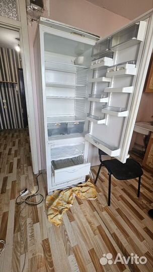 Холодильник б/у,микроволновая печь б/у