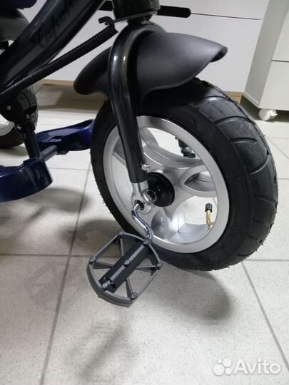 Велосипед с родительской ручкой