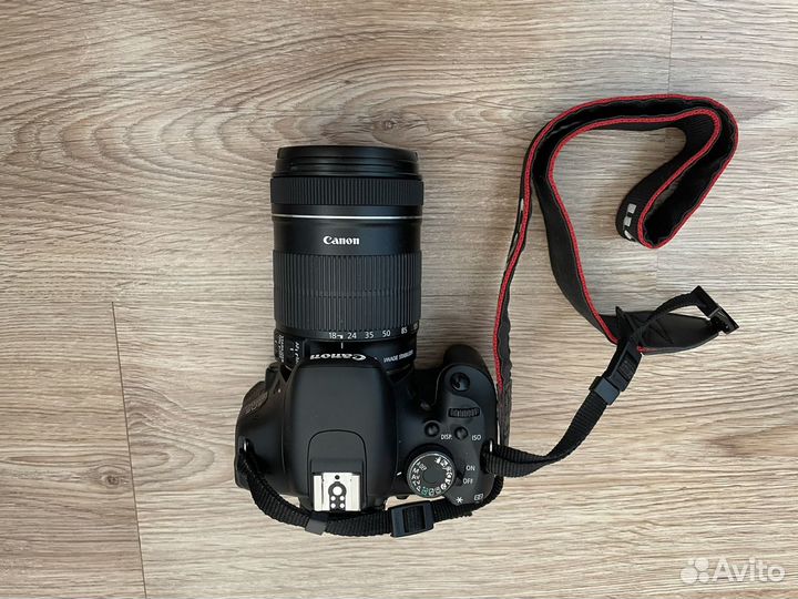 Зеркальный фотоаппарат Canon 600 d