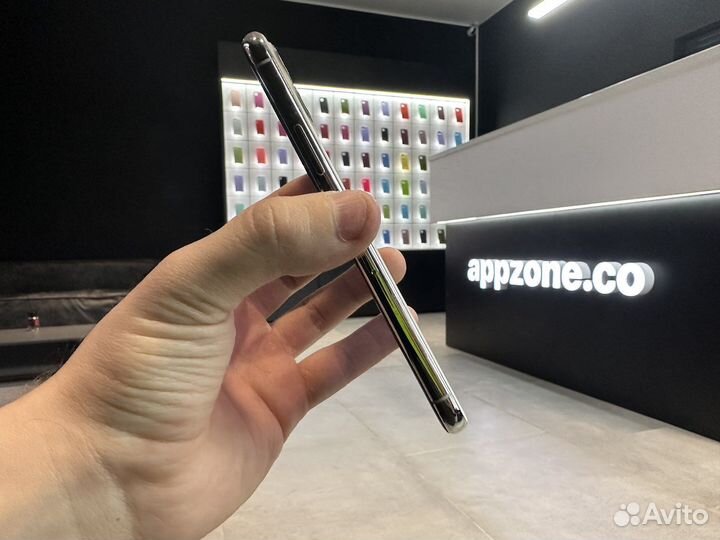 iPhone 11 Pro, 64 ГБ