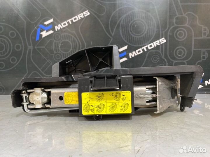 Домкрат Audi A6 Allroad C6 AUK 2006