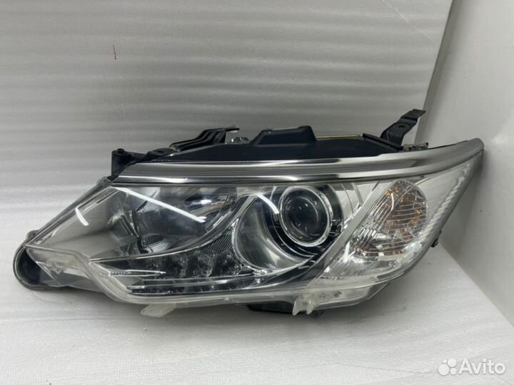 Фара адаптивная передняя левая Toyota Camry V55