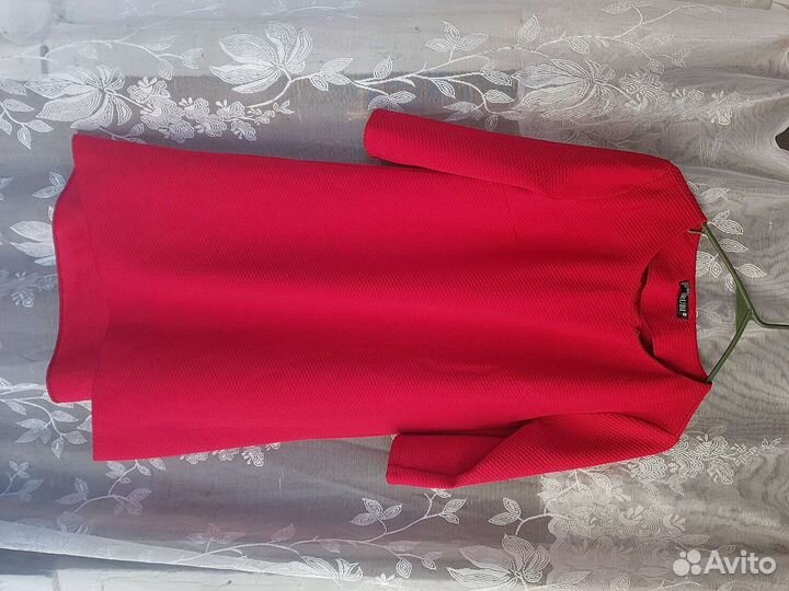 Платье для девочки новое