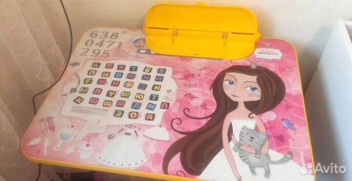 Детский стол и стул