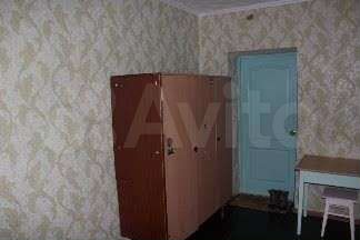 Комната 13,5 м² в 5-к., 1/3 эт.