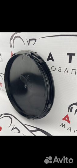 Значок в решетку Mercedes Стеклянный Черный