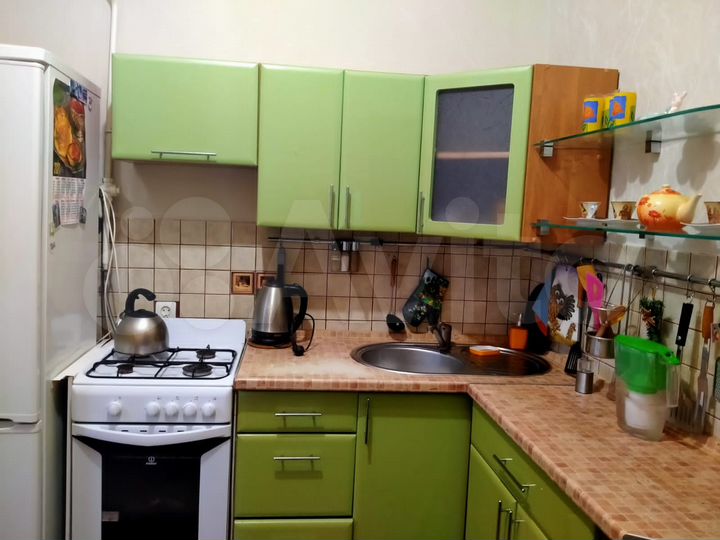 2-к. квартира, 55 м², 2/4 эт.