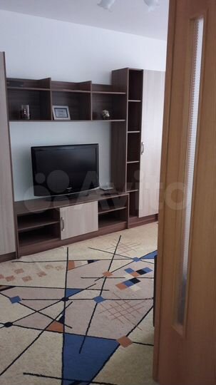 2-к. квартира, 49 м², 1/9 эт.