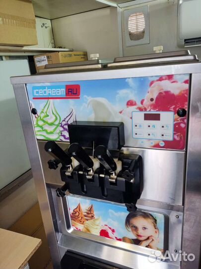 Аппарат для мягкой мороженое с помпой