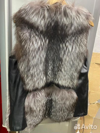 Жилетка меховая женская 44