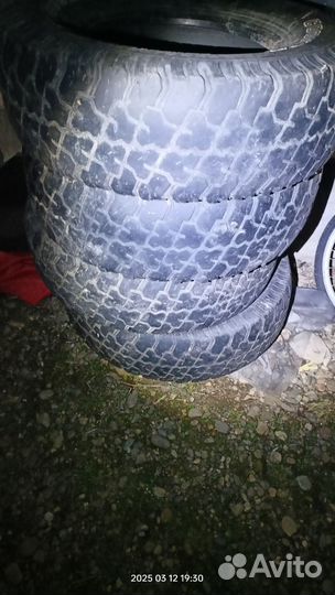 Goodyear 4x4 UG Ice Navi 265/75 R16