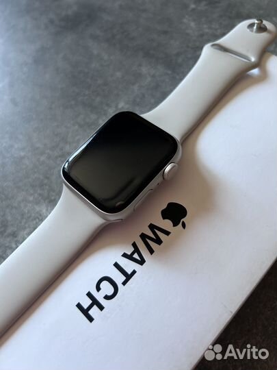 Часы apple watch se 44 mm 2023