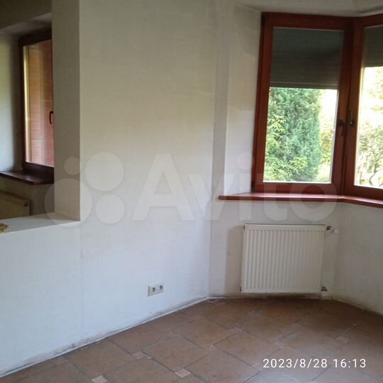 Таунхаус 294 м² на участке 4 сот.