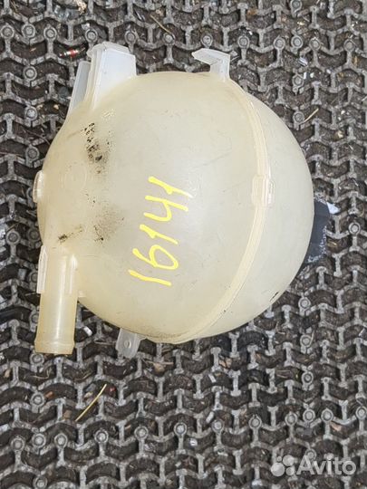 Бачок расширительный Cadillac XT5, 2018