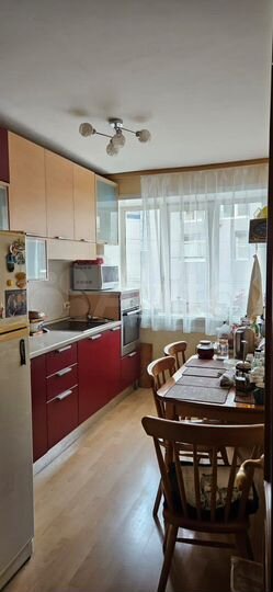 3-к. квартира, 80,7 м², 2/5 эт.