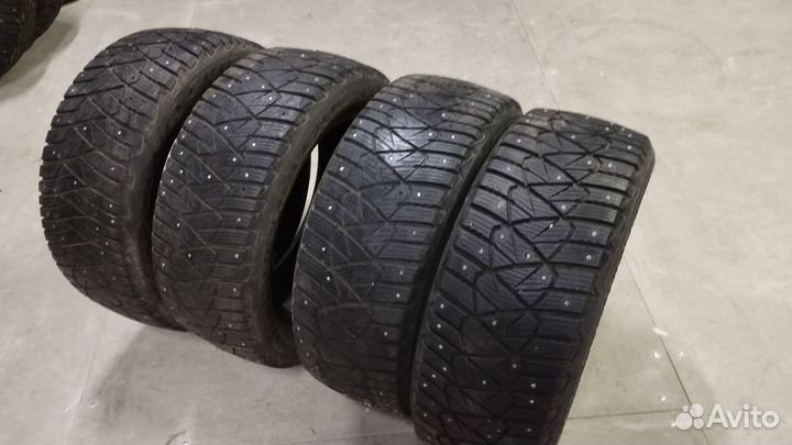 Goodyear Ultragrip 600 215/55 R16