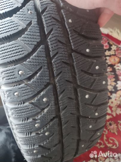 Bridgestone Ice Cruiser 7000S 195/65 R15 91T