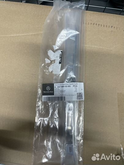 Накладка решетки радиатора A44788803857F24