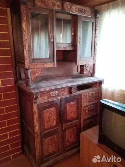 Старинный буфет