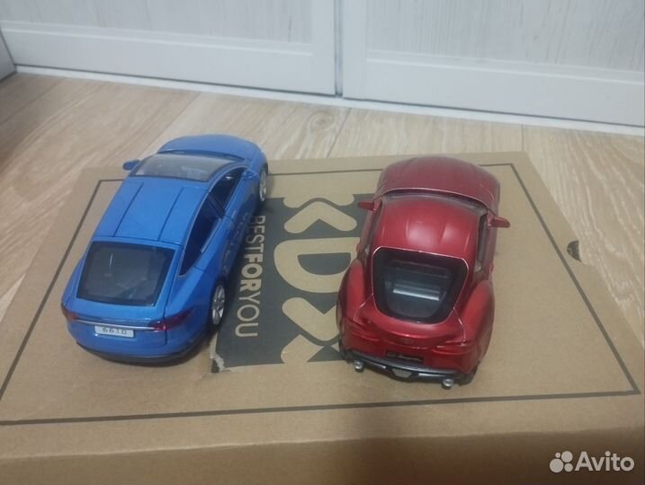 Машинки металлические