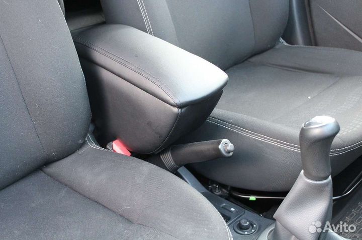 Подлокотник премиум для рено логан