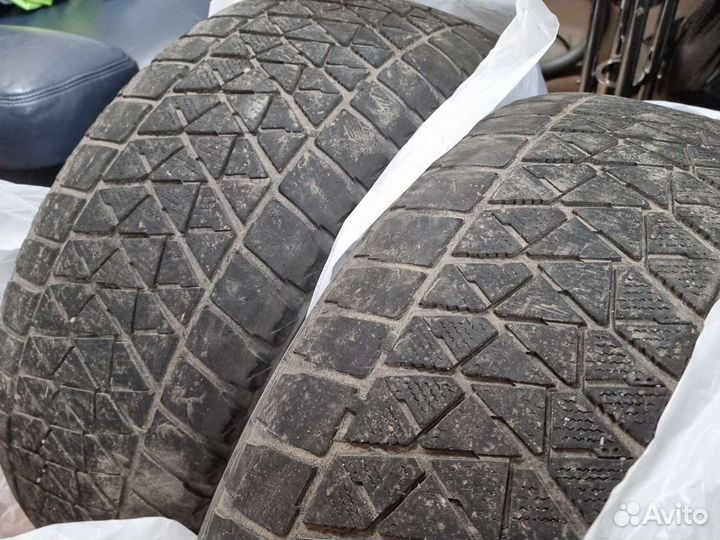 Bridgestone Blizzak DM-V2 245/55 R19