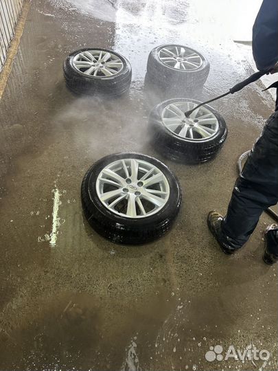 Колеса на гранту