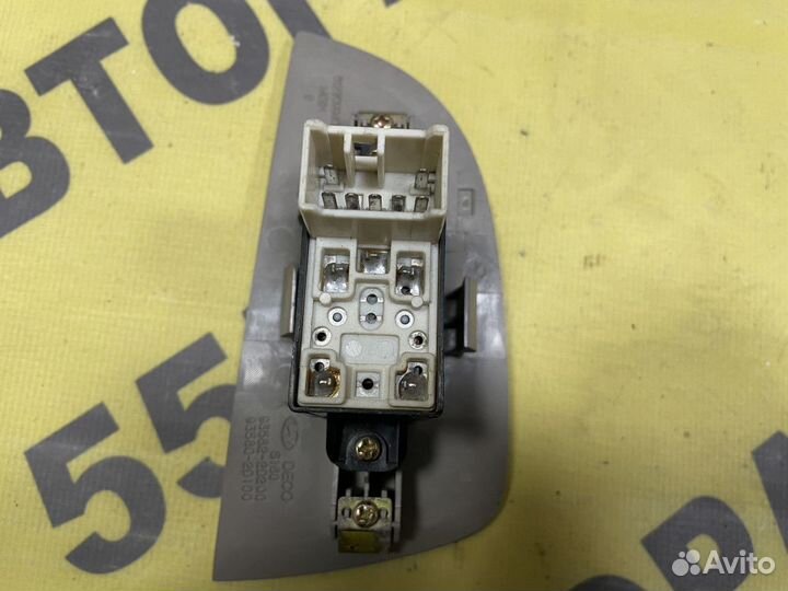 Кнопка стеклоподъемника зп Hyundai Elantra XD