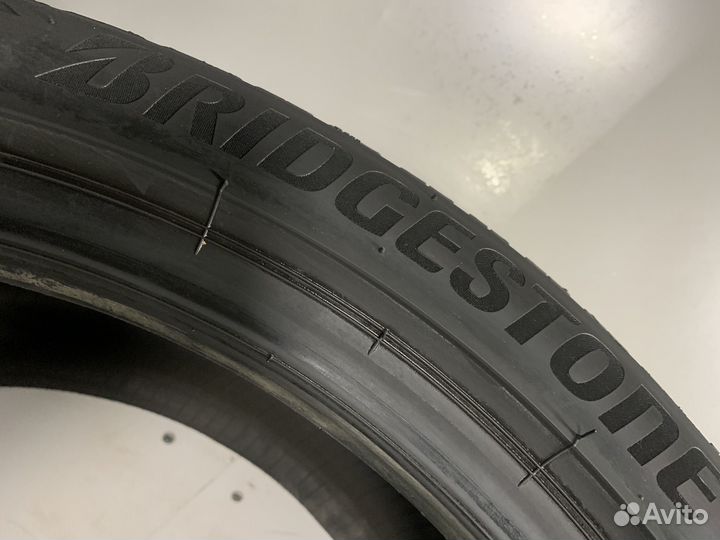 Bridgestone Blizzak LM005 DriveGuard 265/40 R21 105V