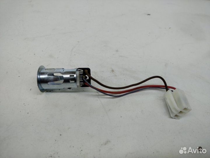 Гнездо прикуривателя (прикуриватель ) Volkswagen