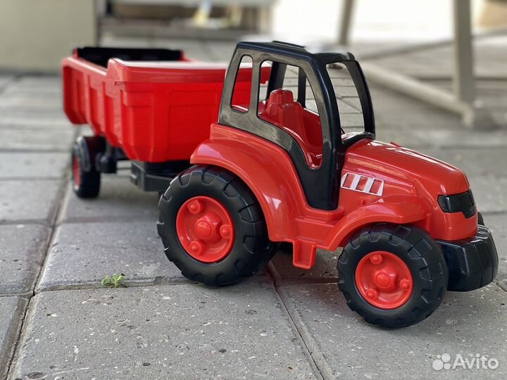Трактор детский с прицепом