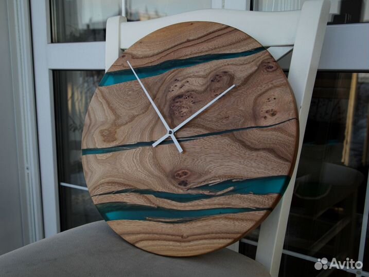 Часы из дерева, часы из смолы