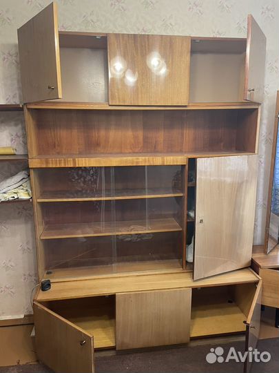 Гладильная доска и мебель