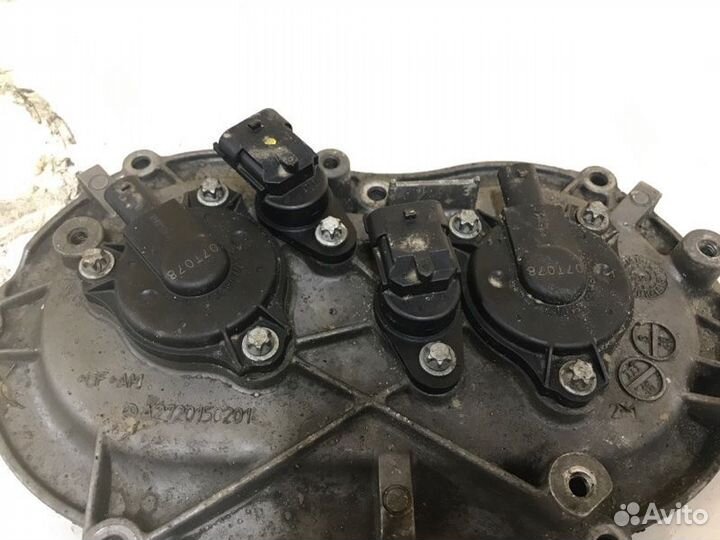 Крышка головки блока цилиндров Mercedes-Benz М272