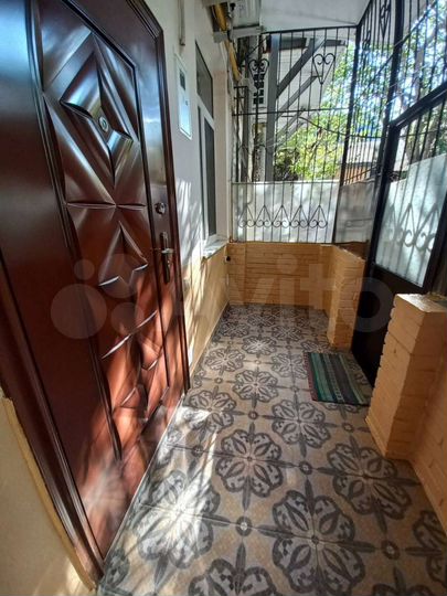 1-к. квартира, 50 м², 1/2 эт.