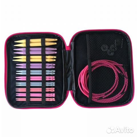 Набор спиц для вязания в органайзере