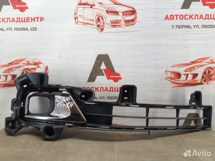 Решетка бампера правая Toyota Land Cruiser 200